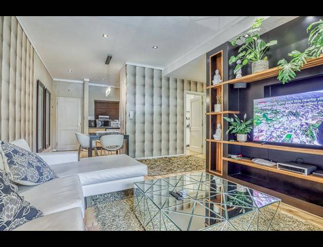 2 BEDROOM TOWNHOUSE FOR SALE IN MELROSE NORTH